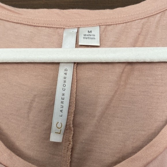 312) Lauren Conrad  Pink/Mauve sleevelss tee w/ sheer layering detail EUC Sz. M - Picture 2 of 6